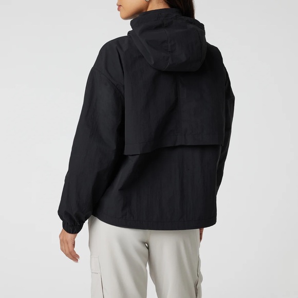 NWT VUORI Women’s Willow Jacket- Black/ Size Medium - Picture 2 of 14